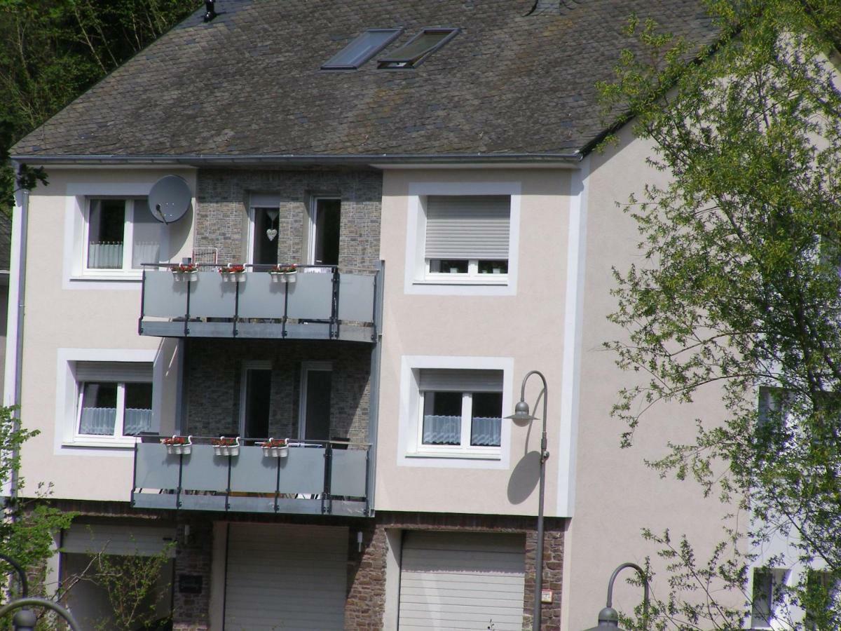 Haus Sonnentag Apartment Bad Bertrich Exterior photo